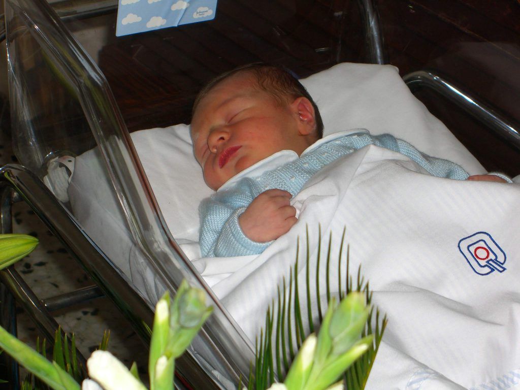 2005 Alejandro recién nacido.